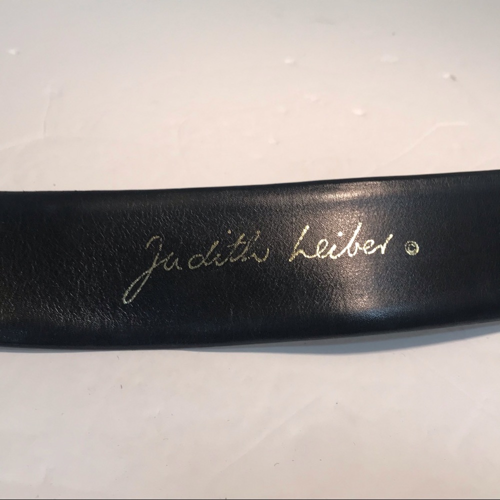 JUDITH LIEBER GOLD MEDALLION BLACK LEATHER BELT - Picture 6 of 8